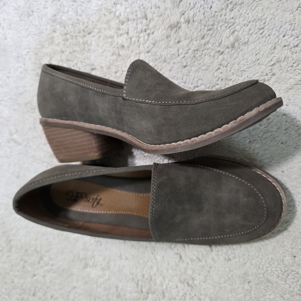 Eurosoft by Sofft Cadwyn Olive Taupe Suede Loafers - Size 7.5